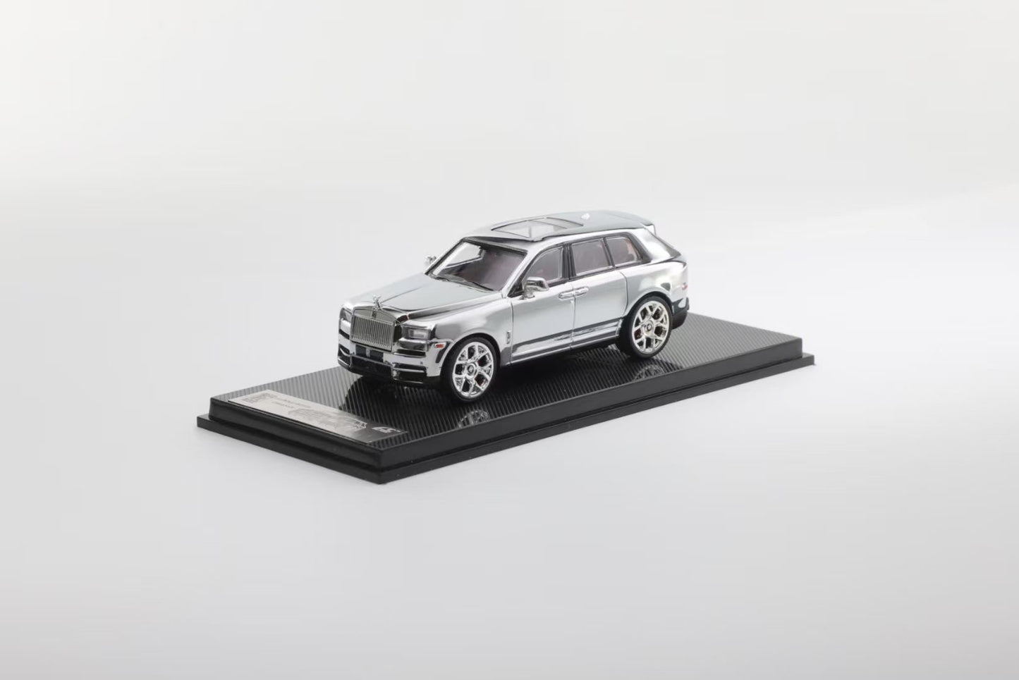 Smallcarart 1:64 Rolls Royce Cullinan Black Badge Edition Chrome White Steel Limited 399 Pieces