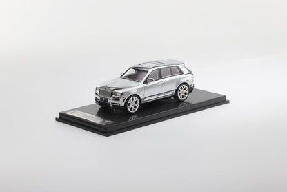 Smallcarart 1:64 Rolls Royce Cullinan Black Badge Edition Chrome White Steel Limited 399 Pieces