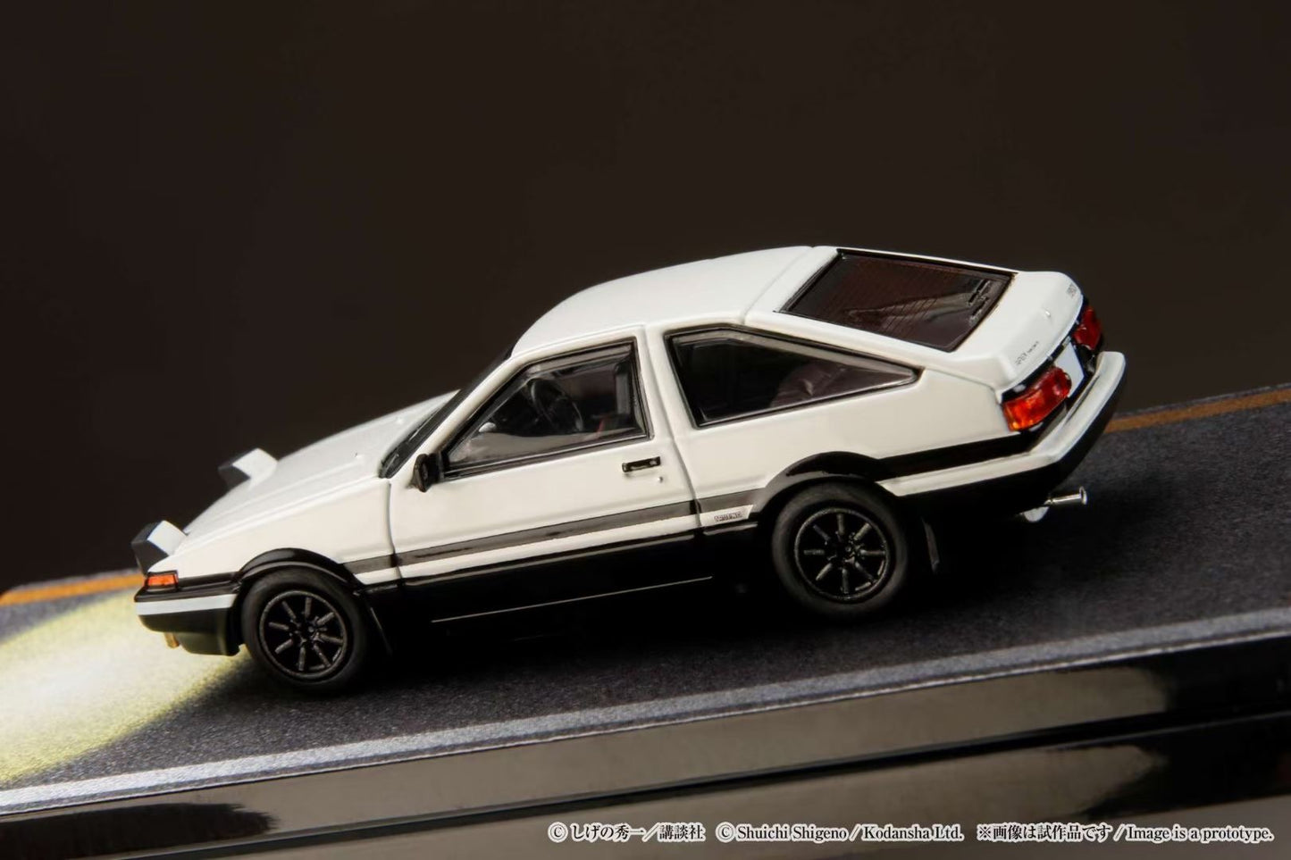 Hobby Japan 1:64 Toyota Sprinter Trueno GT Apex AE86 Pop Up Lights Initial D Edition Official Licensed Openable White Engine Hood