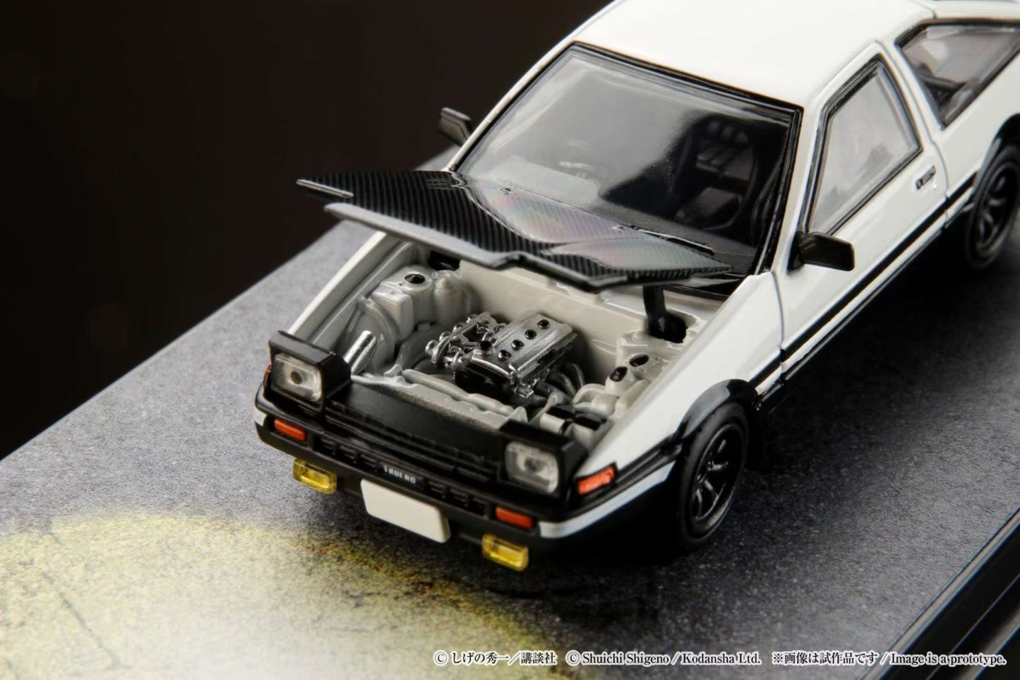 Hobby Japan 1:64 Toyota Sprinter Trueno GT Apex AE86 Pop Up Lights Initial D Edition Official Licensed Openable Black Carbon Engine Hood