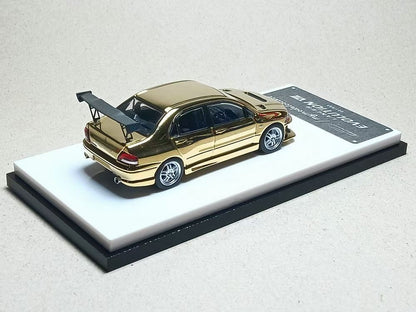 Model Collect 1:64 Mitsubishi Lancer Evolution 7 EVO VII Chrome Gold