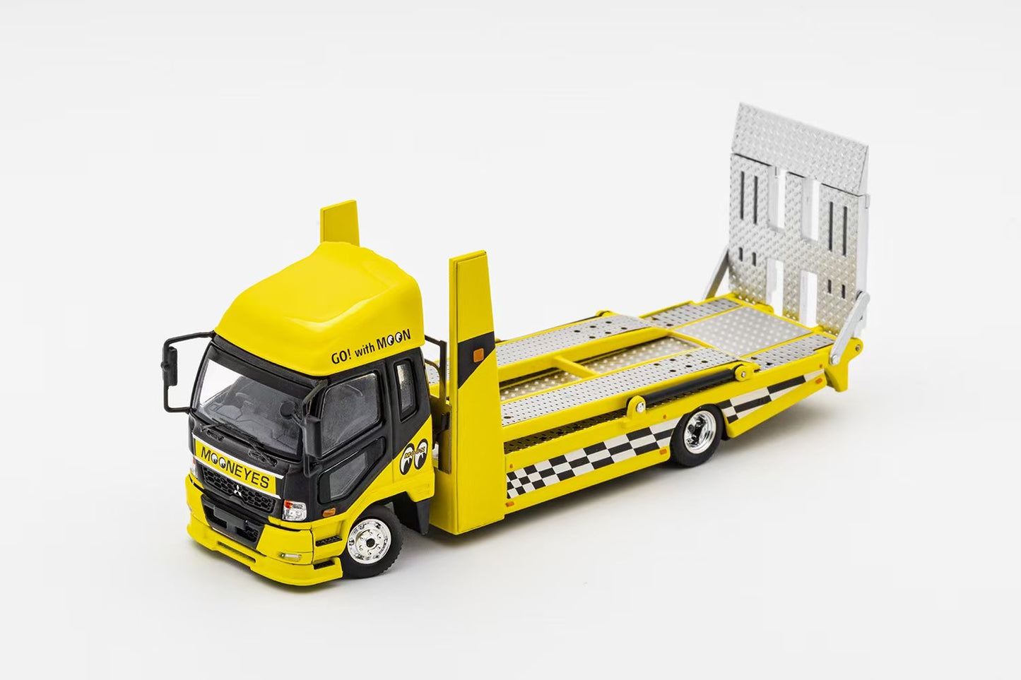 (Damaged Paper Box) Shadow Pro 1:64 Mitsubishi Fuso Fighter MK2 FK 2017 Outriggers Raised Double Deck Tow Truck - Mooneyes (416)
