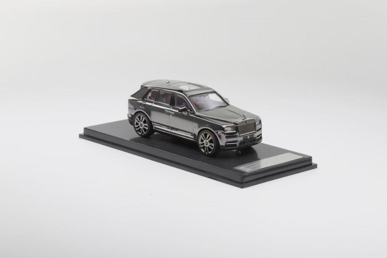 Smallcarart 1:64 Rolls Royce Cullinan Black Badge Edition Gun Grey