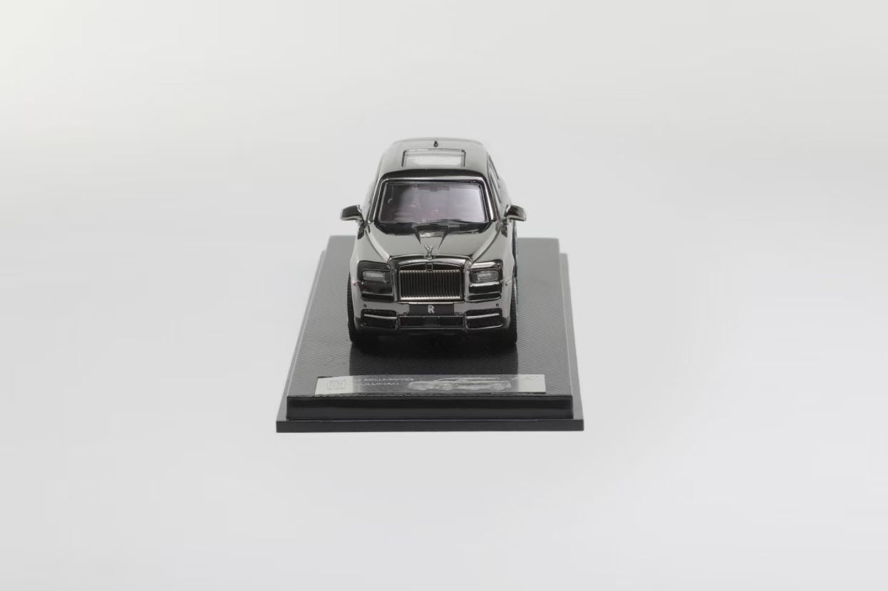 Smallcarart 1:64 Rolls Royce Cullinan Black Badge Edition Gun Grey