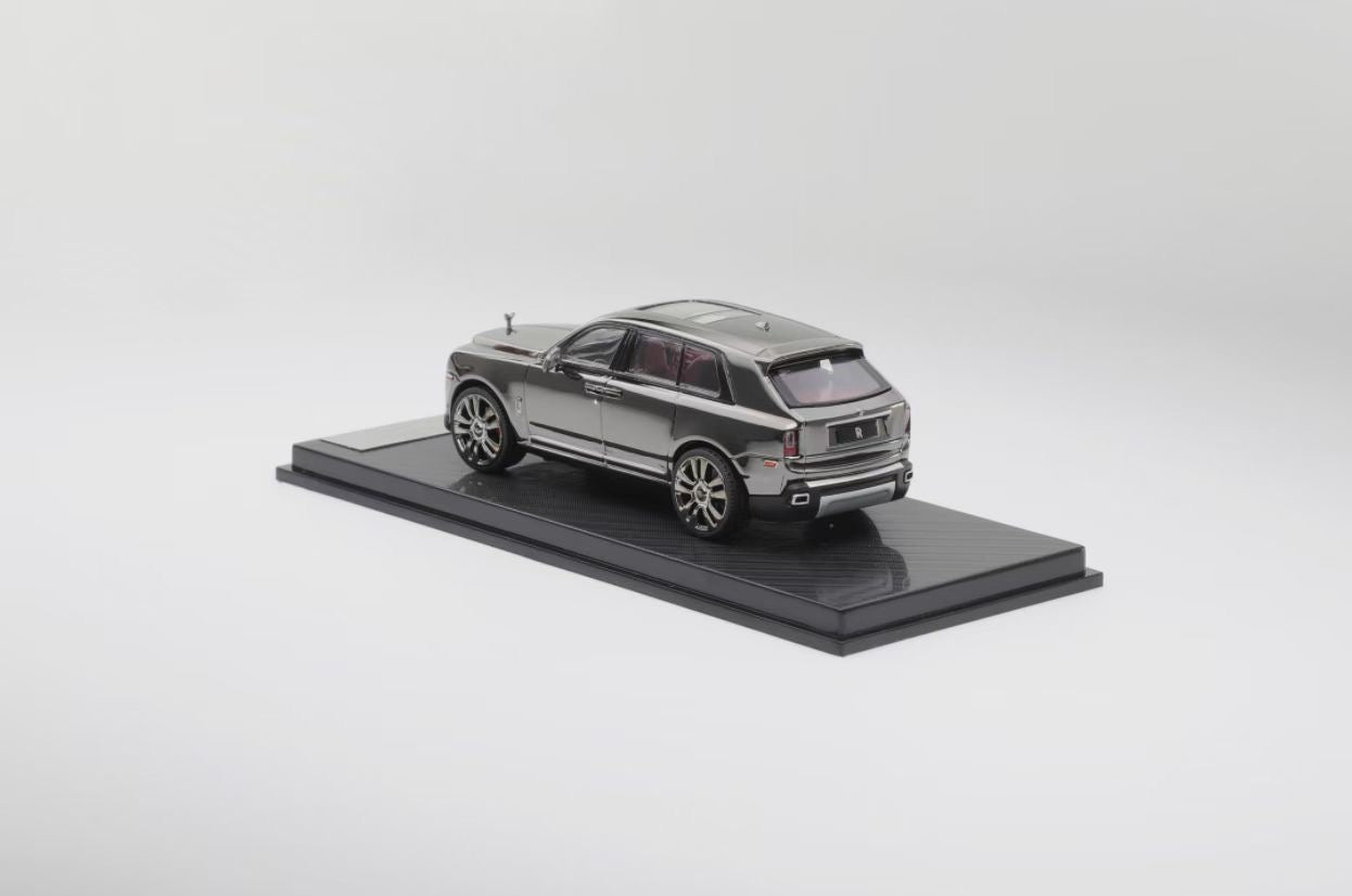 Smallcarart 1:64 Rolls Royce Cullinan Black Badge Edition Gun Grey