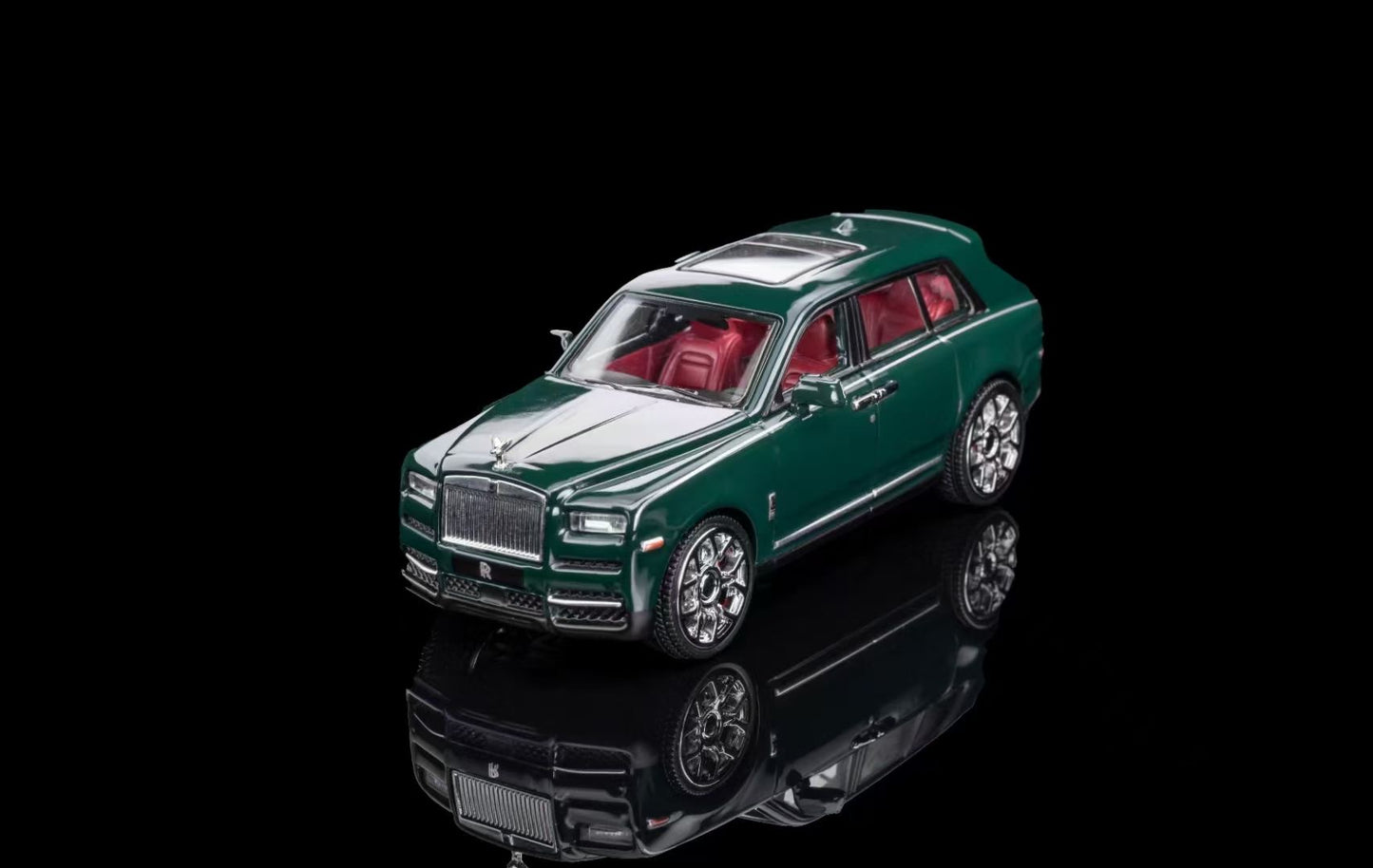 Smallcarart 1:64 Rolls Royce Cullinan Black Badge Edition British Green