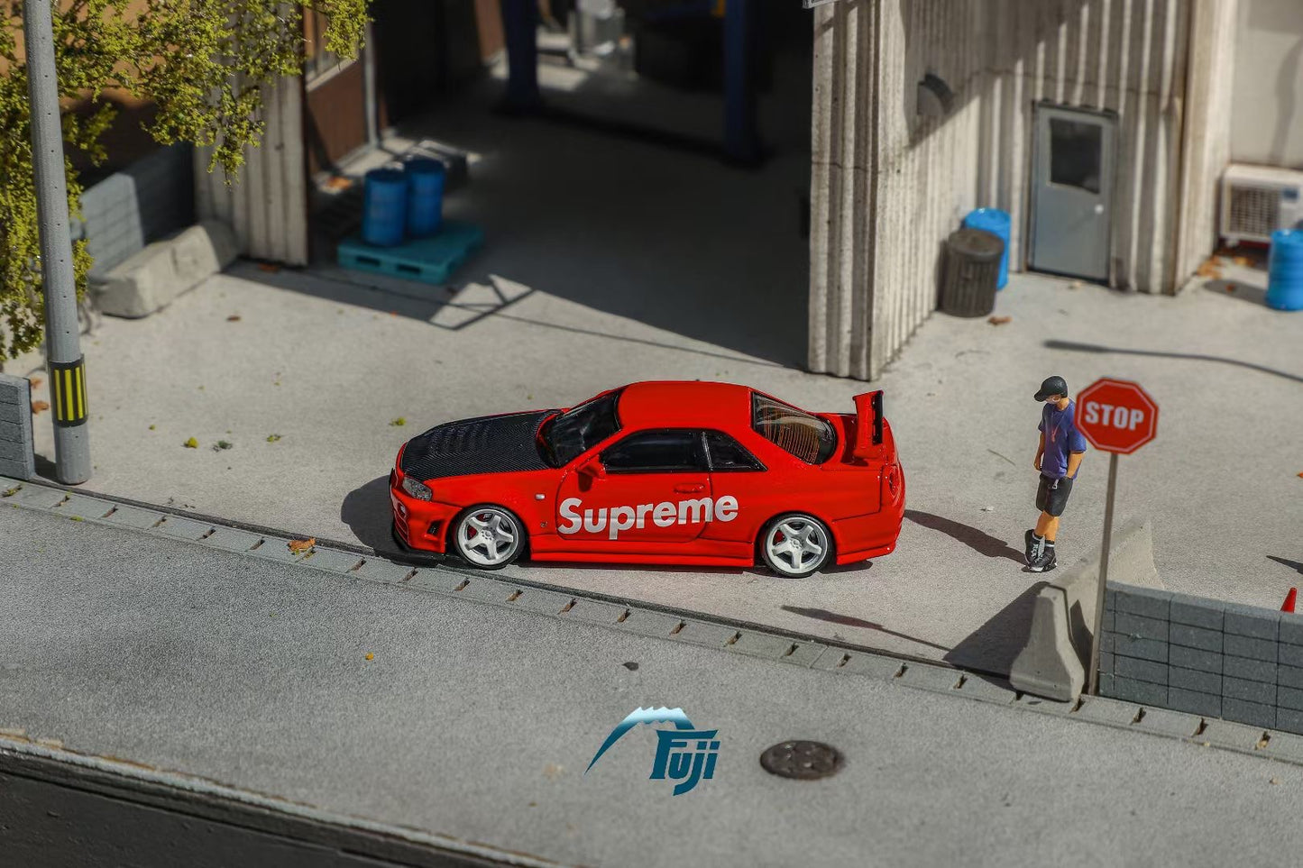 Fuji 1:64 Nissan Skyline GT-R R34 Nismo Z-Tune Supreme Red Limited 699 Pieces