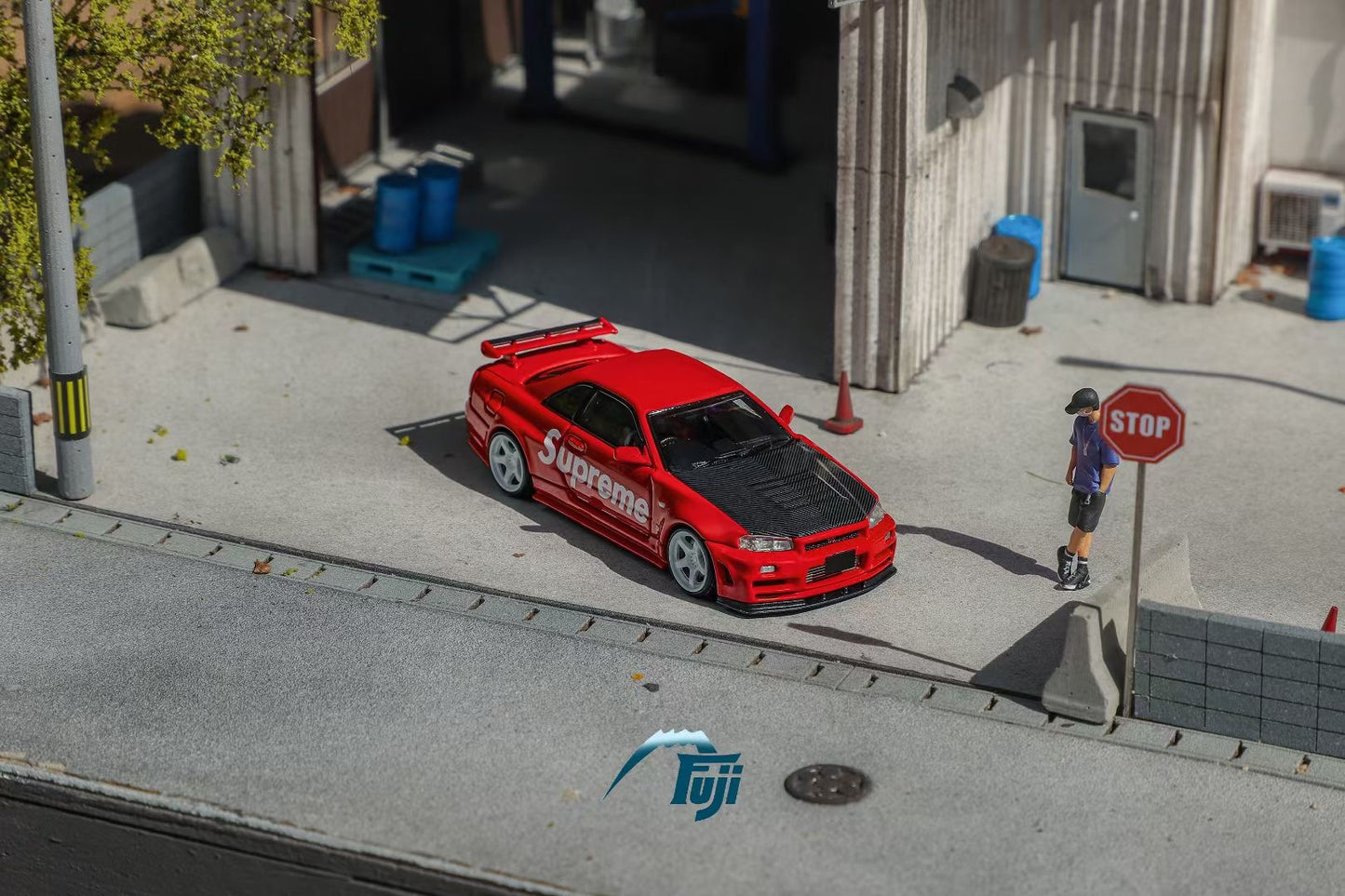 Fuji 1:64 Nissan Skyline GT-R R34 Nismo Z-Tune Supreme Red Limited 699 Pieces