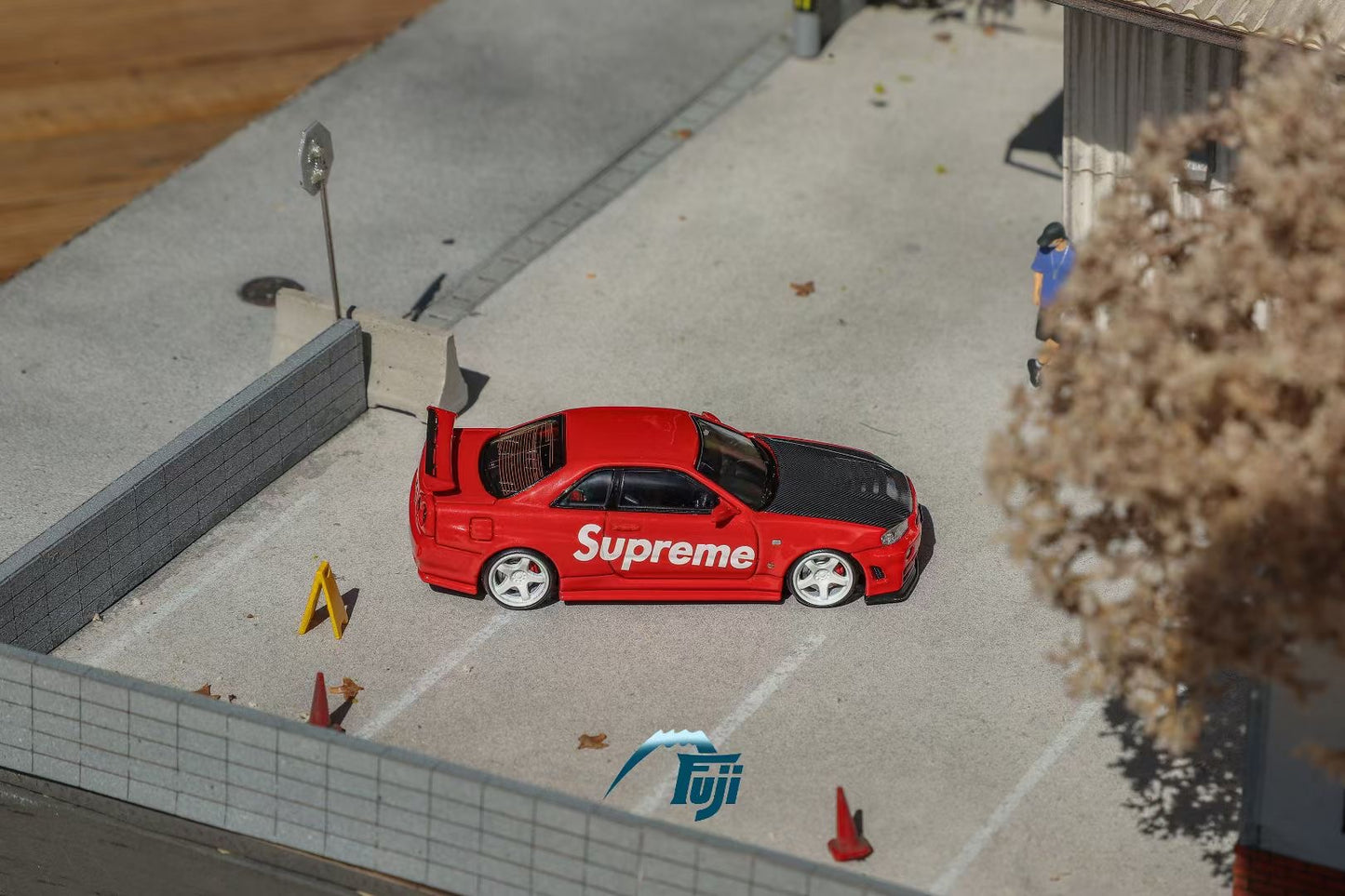 Fuji 1:64 Nissan Skyline GT-R R34 Nismo Z-Tune Supreme Red Limited 699 Pieces
