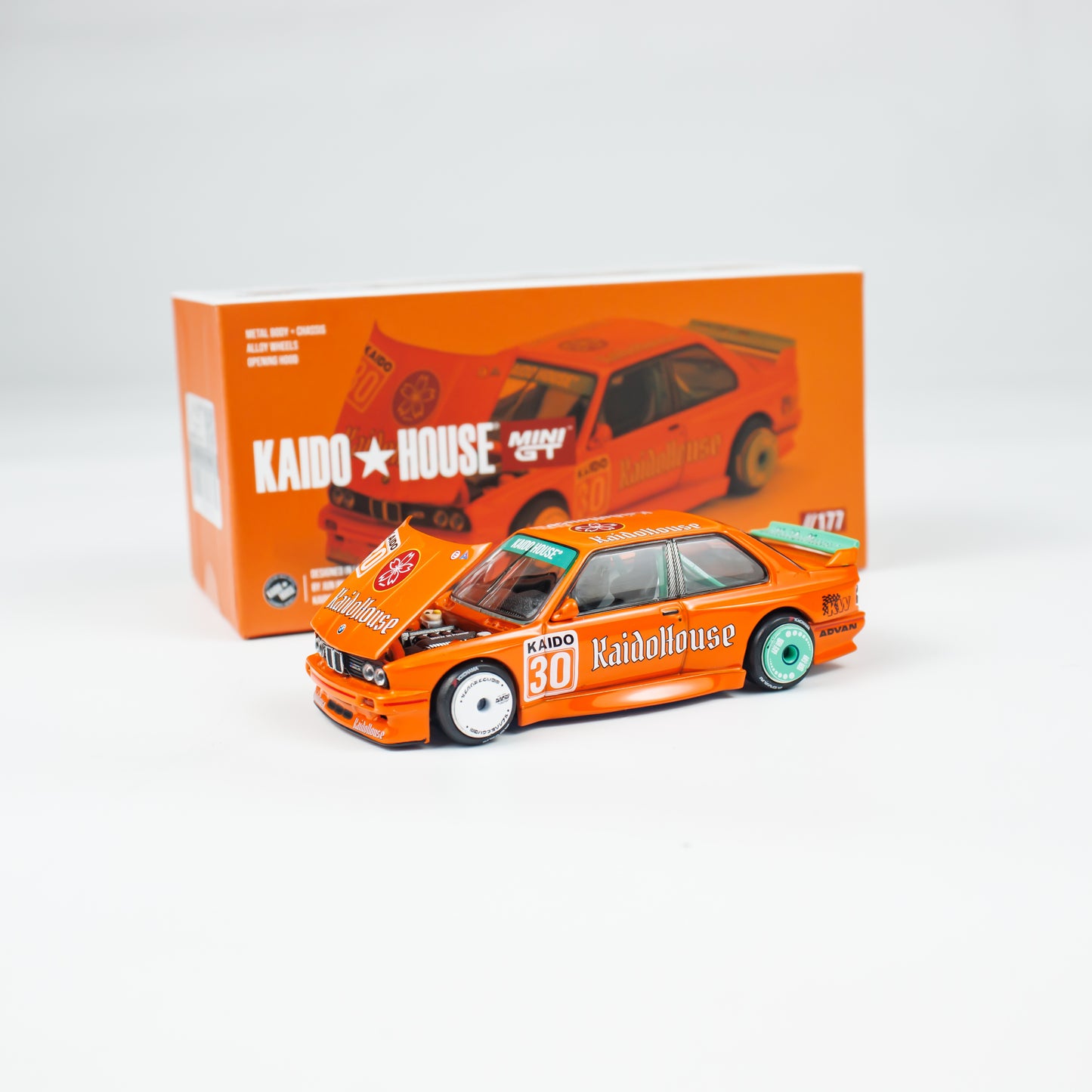 Mini GT 1:64 BMW M3 KaidoHaus V1 KaidoHouse (KHMG177)