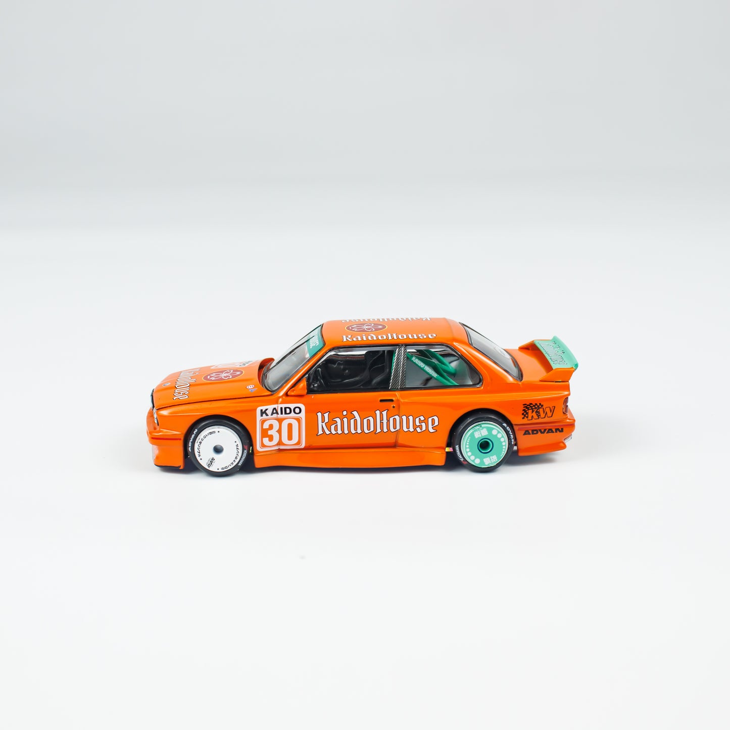 Mini GT 1:64 BMW M3 KaidoHaus V1 KaidoHouse (KHMG177)