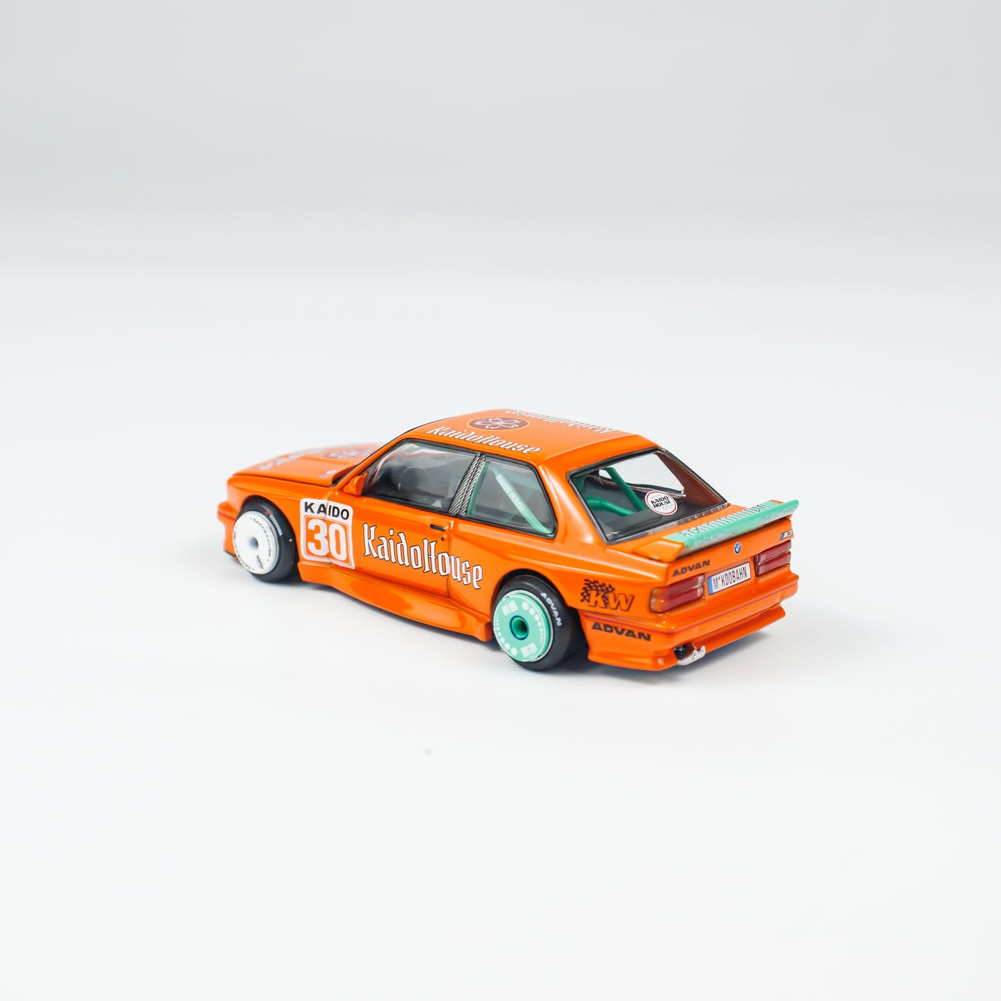 Mini GT 1:64 BMW M3 KaidoHaus V1 KaidoHouse (KHMG177)