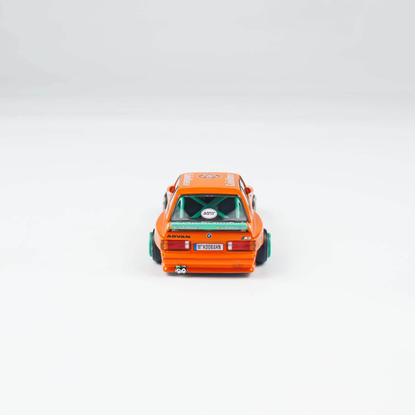 Mini GT 1:64 BMW M3 KaidoHaus V1 KaidoHouse (KHMG177)
