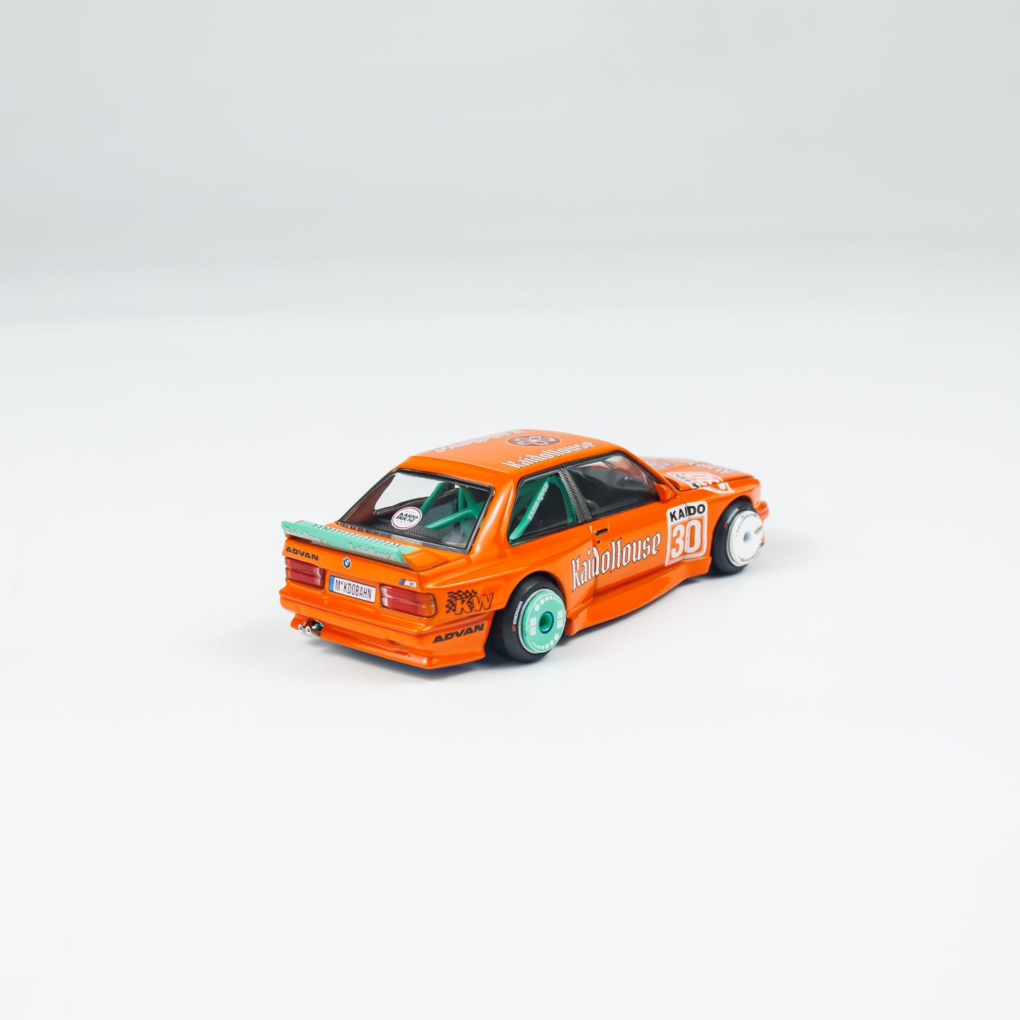 Mini GT 1:64 BMW M3 KaidoHaus V1 KaidoHouse (KHMG177)
