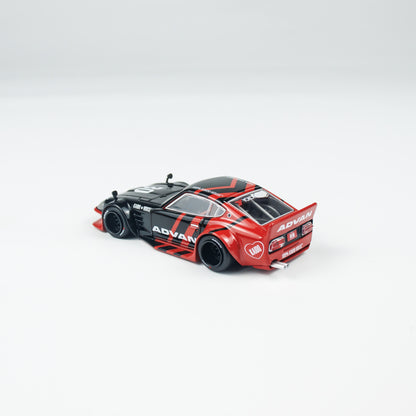 Mini GT 1:64 Nissan Fairlady Z Kaido GT ADVAN Kaidohouse (KHMG172)