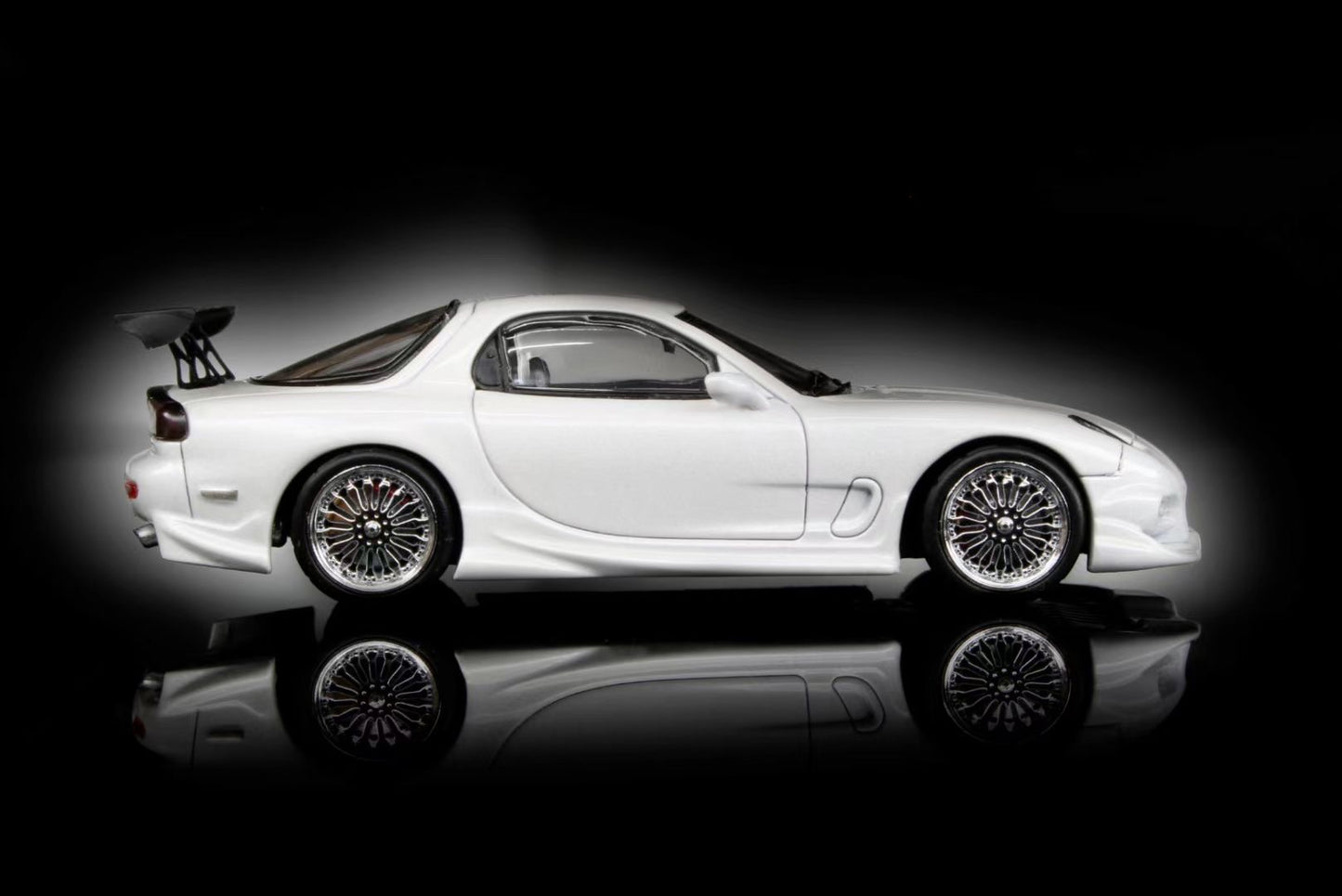 Mortal 1:64 Mazda RX-7 FD3S Veilside Fortune Custom Pearl White
