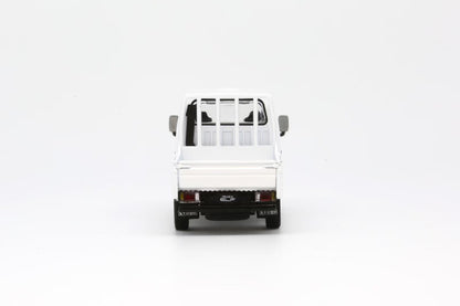Model One 1:64 Isuzu ELF Double Cab Pick-Up Truck RHD Openable Tailgate White