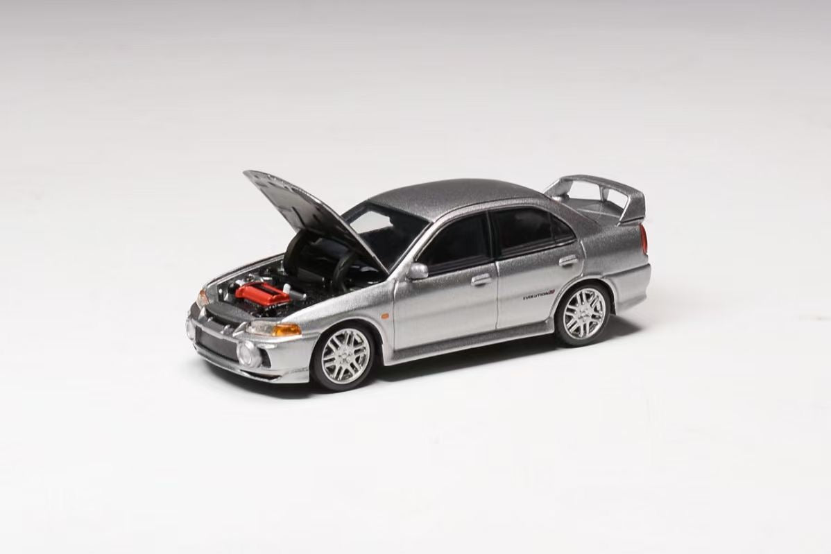 Motorhelix Senior Series 1:64 Mitsubishi Lancer Evolution 4 EVO IV Steel Silver Metallic Openable Front Hood Detailed Engine - Mitsubishi Official Licensed