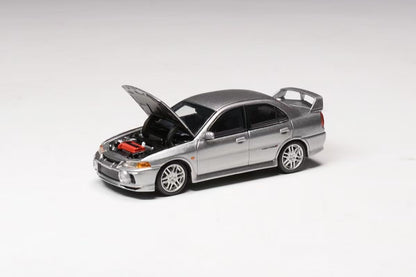Motorhelix Senior Series 1:64 Mitsubishi Lancer Evolution 4 EVO IV Steel Silver Metallic Openable Front Hood Detailed Engine - Mitsubishi Official Licensed