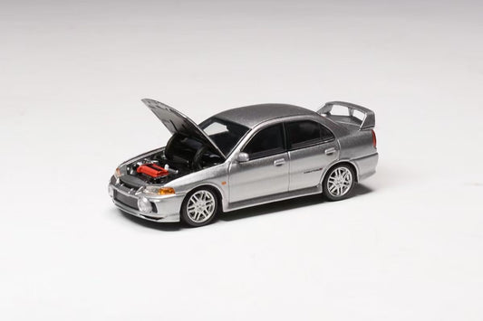 Motorhelix Senior Series 1:64 Mitsubishi Lancer Evolution 4 EVO IV Steel Silver Metallic Openable Front Hood Detailed Engine - Mitsubishi Official Licensed