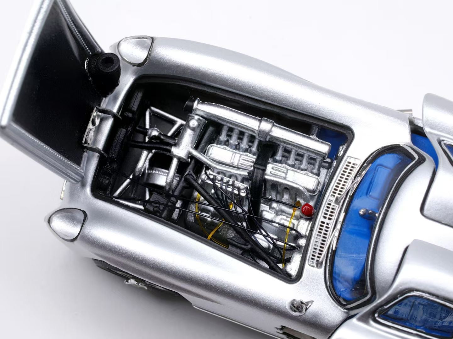 YS Model 1:64 Mercedes Benz SL Class MK1 300 SLR W196S 1955 Uhlenhaut Coupe Silver with Blue Interior (Openable Front Engine Hood and Gull Wing Doors)