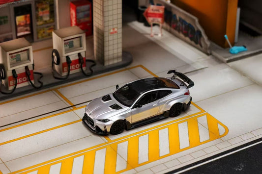 Street Weapon 1:64 BMW M4 G82 Adro Body Kit Custom Silver (Limited 500 Pieces)