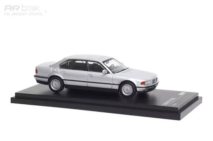 AR Box 1:64 BMW 7 Series Mk3 E38 750iL Silver BMW Official Licensed