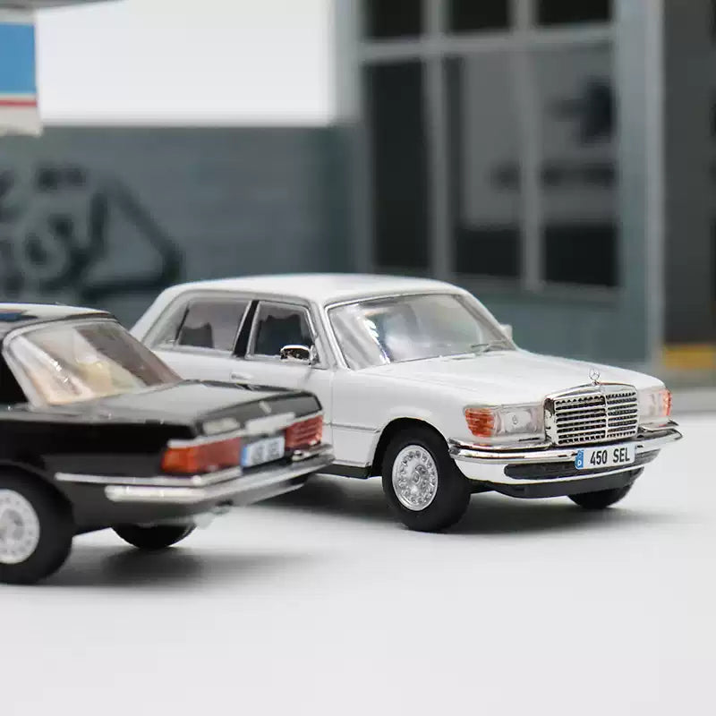 Maxwell 1/64 Mercedes Benz 450 SEL W116 White