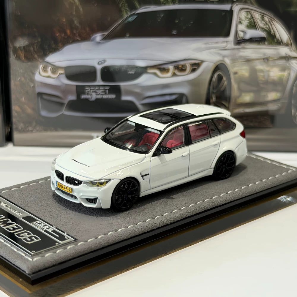 Mortal 1:64 M3 F81 CS Touring Wagon Pearl White in Premium Box Packaging
