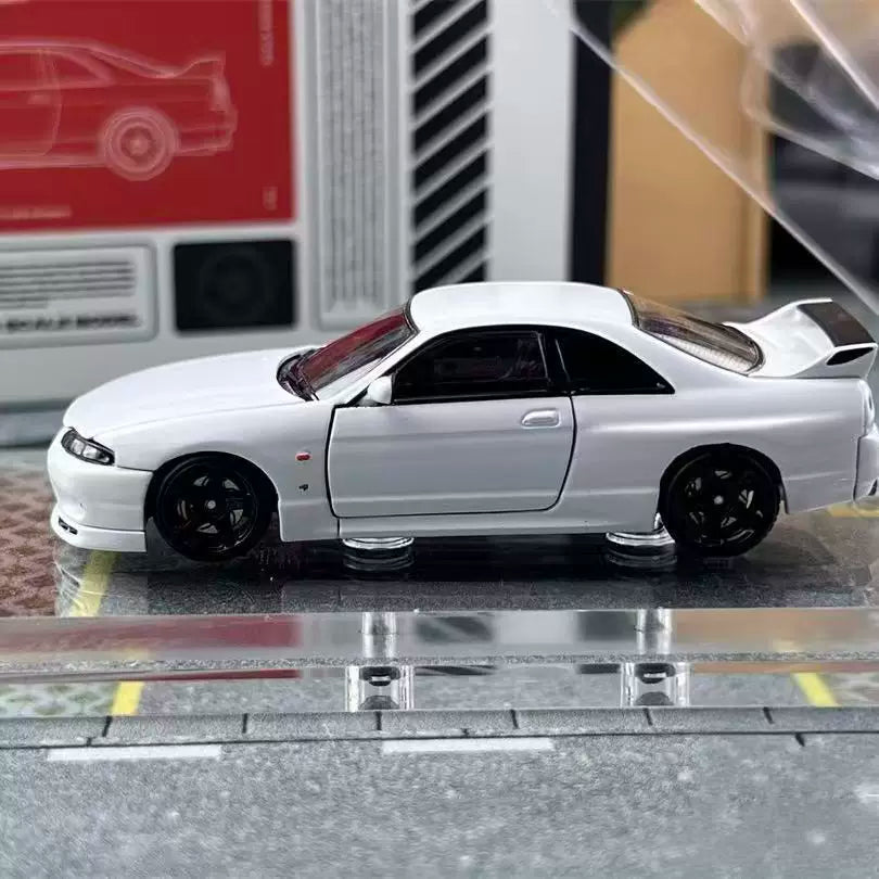 Focal Horizon 1:64 GT-R R33 Skyline BCNR33 Original White with Decal Stickers (ALL OPEN Doors and Hoods with Detailed Engine) Premium Case and Box Packaging