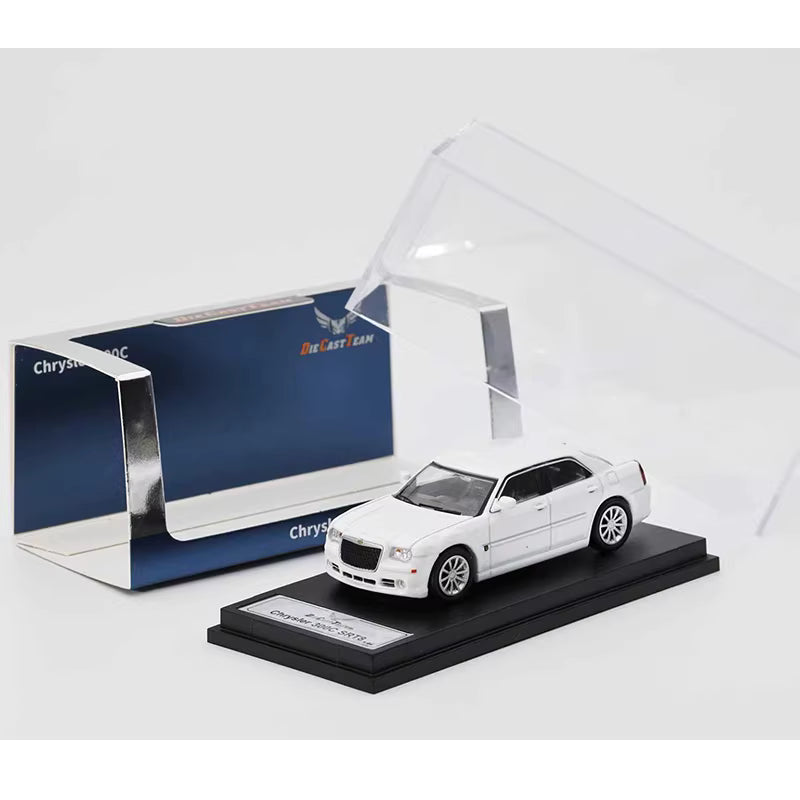 DCT 1:64 Chrysler 300C White