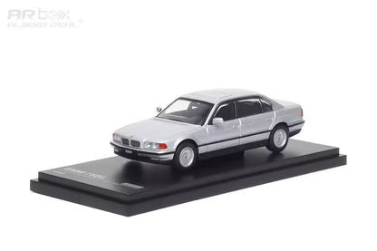 AR Box 1:64 BMW 7 Series Mk3 E38 750iL Silver BMW Official Licensed