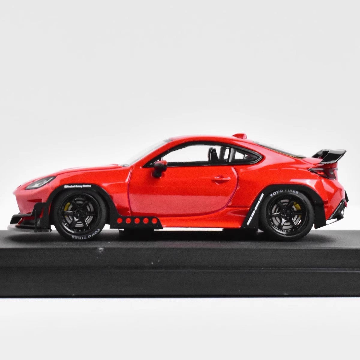 Fuji 1:64 Toyota Pandem GR86 Rocket Bunny Red