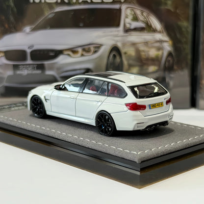 Mortal 1:64 M3 F81 CS Touring Wagon Pearl White in Premium Box Packaging