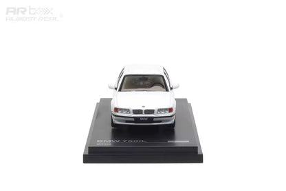AR Box 1:64 BMW 7 Series Mk3 E38 750iL White BMW Official Licensed