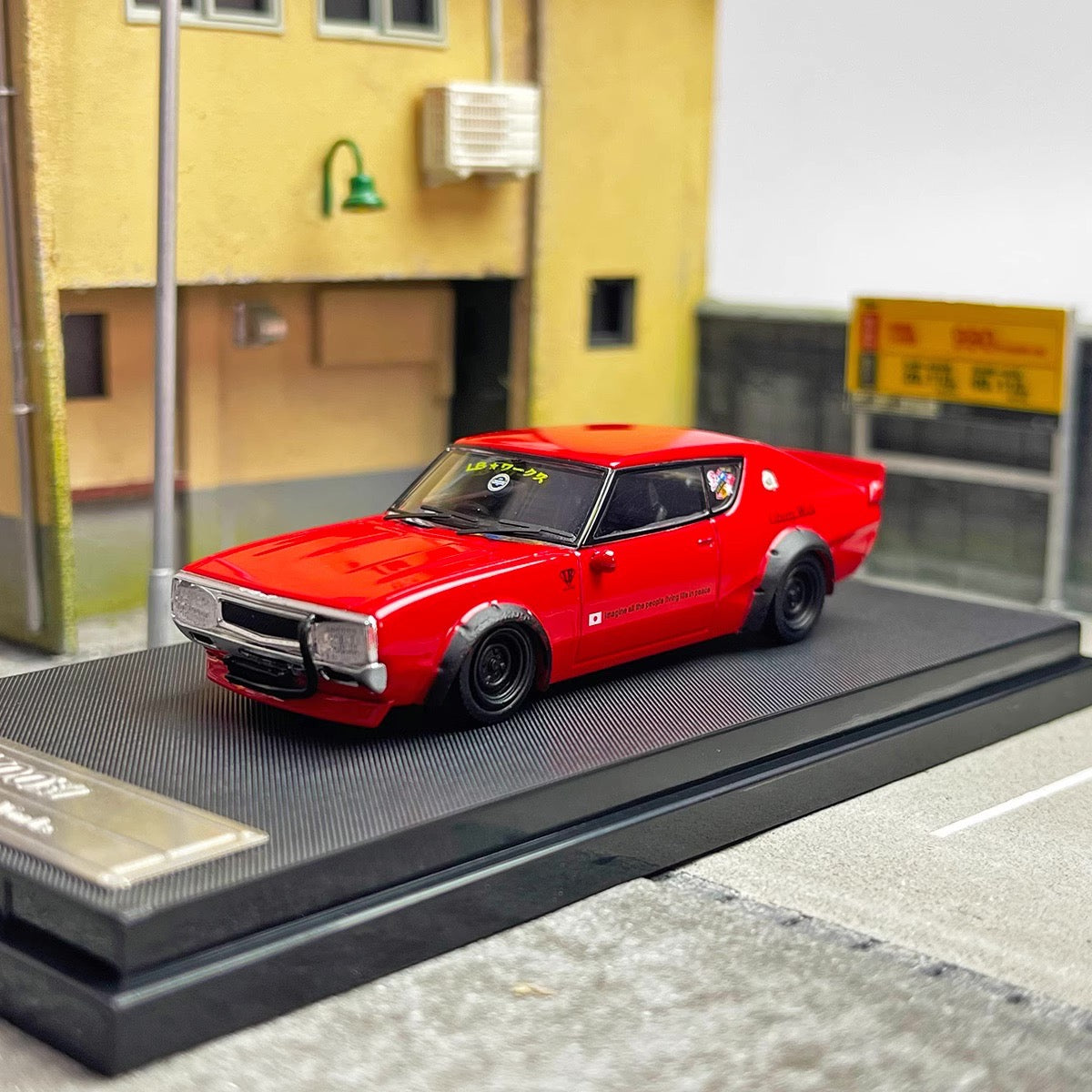 Zoom 1/64 Nissan Skyline 2000GT-R KPGC110 LBWK Liberty Walk Wide Body Red
