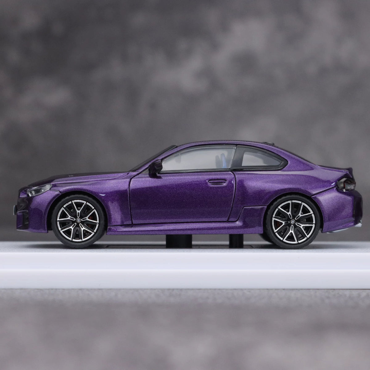 Howie Model 1:64 M2 G87 Dawn Purple