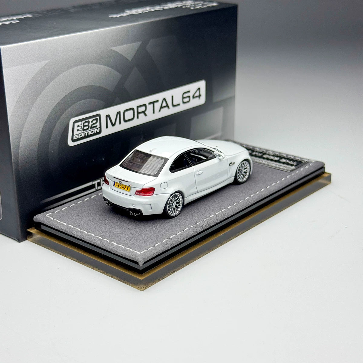 Mortal 1:64 BMW 1M Coupe E82 Pearl White in Premium Box Packaging