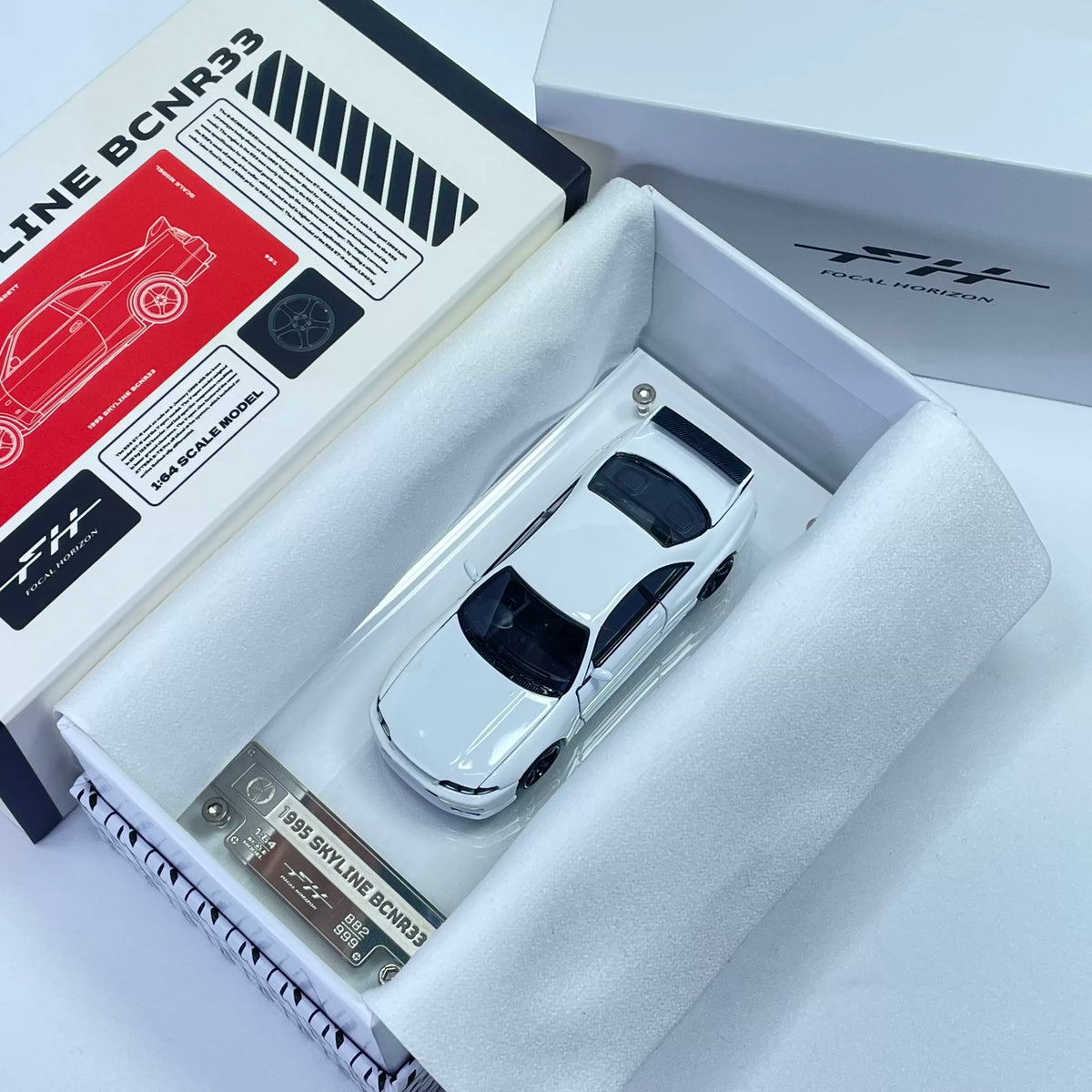 Focal Horizon 1:64 GT-R R33 Skyline BCNR33 Original White with Decal Stickers (ALL OPEN Doors and Hoods with Detailed Engine) Premium Case and Box Packaging