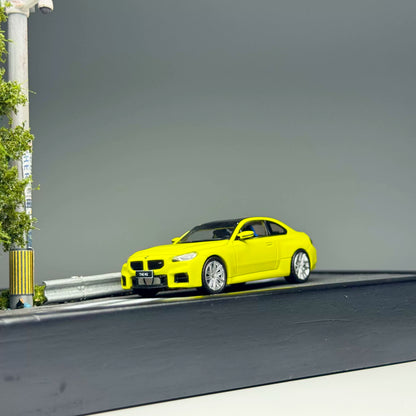 Howie Model 1:64 M2 G87 Sao Paulo Yellow