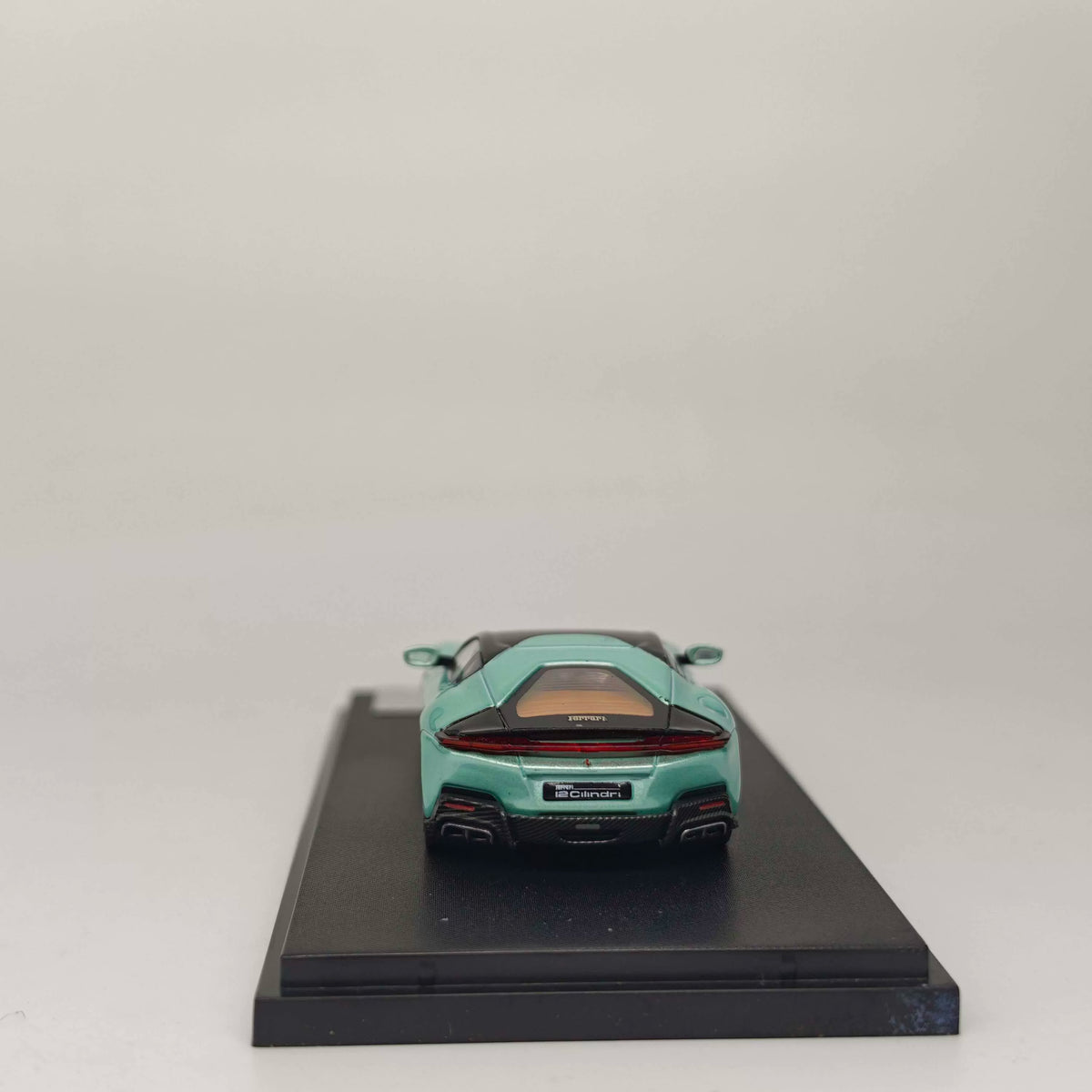 7CM Model 1:64 12Cilindri Hard Top Coupe Celeste Trevi Green Openable Front Good Detailed Engine