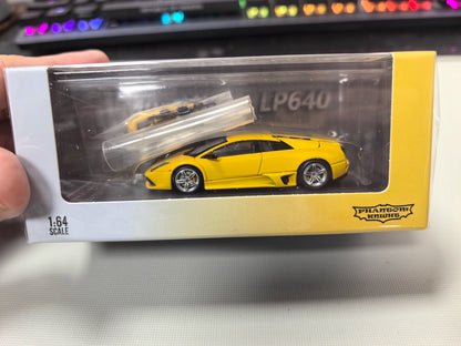 Phantom Knight 1:64 Lamborghini Mucielago LP640 Roadster Soft Top Convertible Roof Yellow (Openable Engine Hood and Air Intake, Magnetic Spoiler and Bumpers)