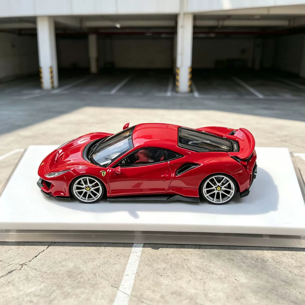HG 1:64 488 Pista Coupe Rosso Corsa Standard Red