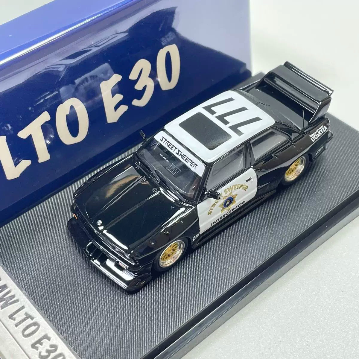 Street Weapon 1:64 BMW M3 E30 Live to Offend LTO Custom Police Car