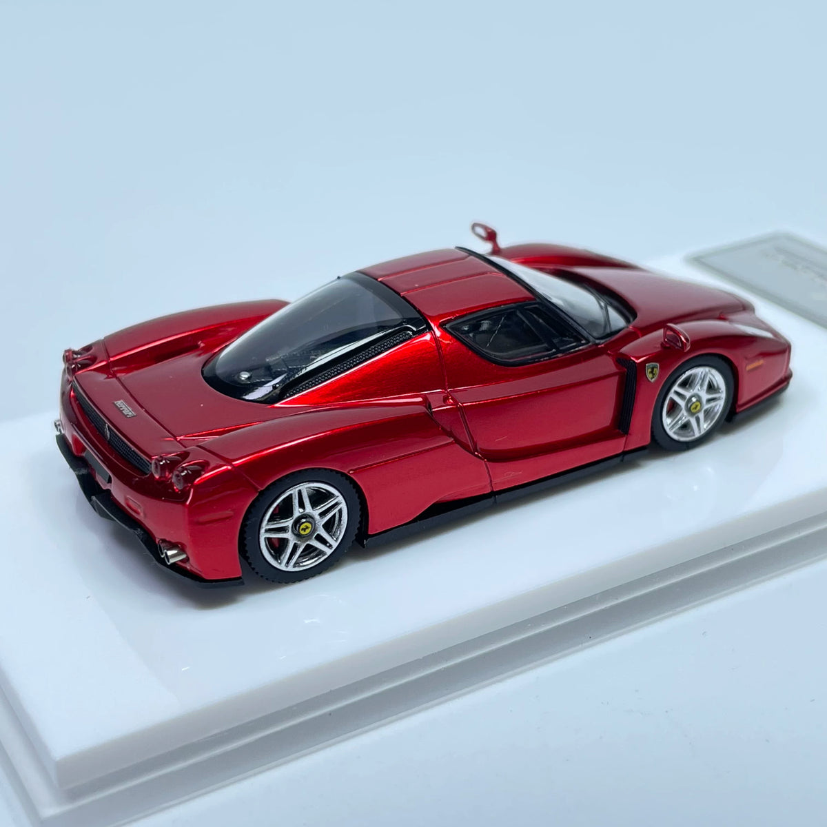 HG 1:64 Enzo Metallic Red