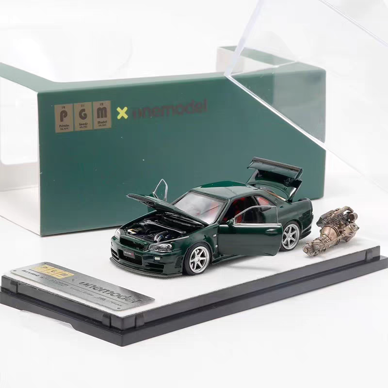 PGM 1:64 Nissan Skyline GT-R R34 Nismo Z-Tune British Green with Separated Display Engine Nissan Official Licensed (Normal Rectangle Box Edition)
