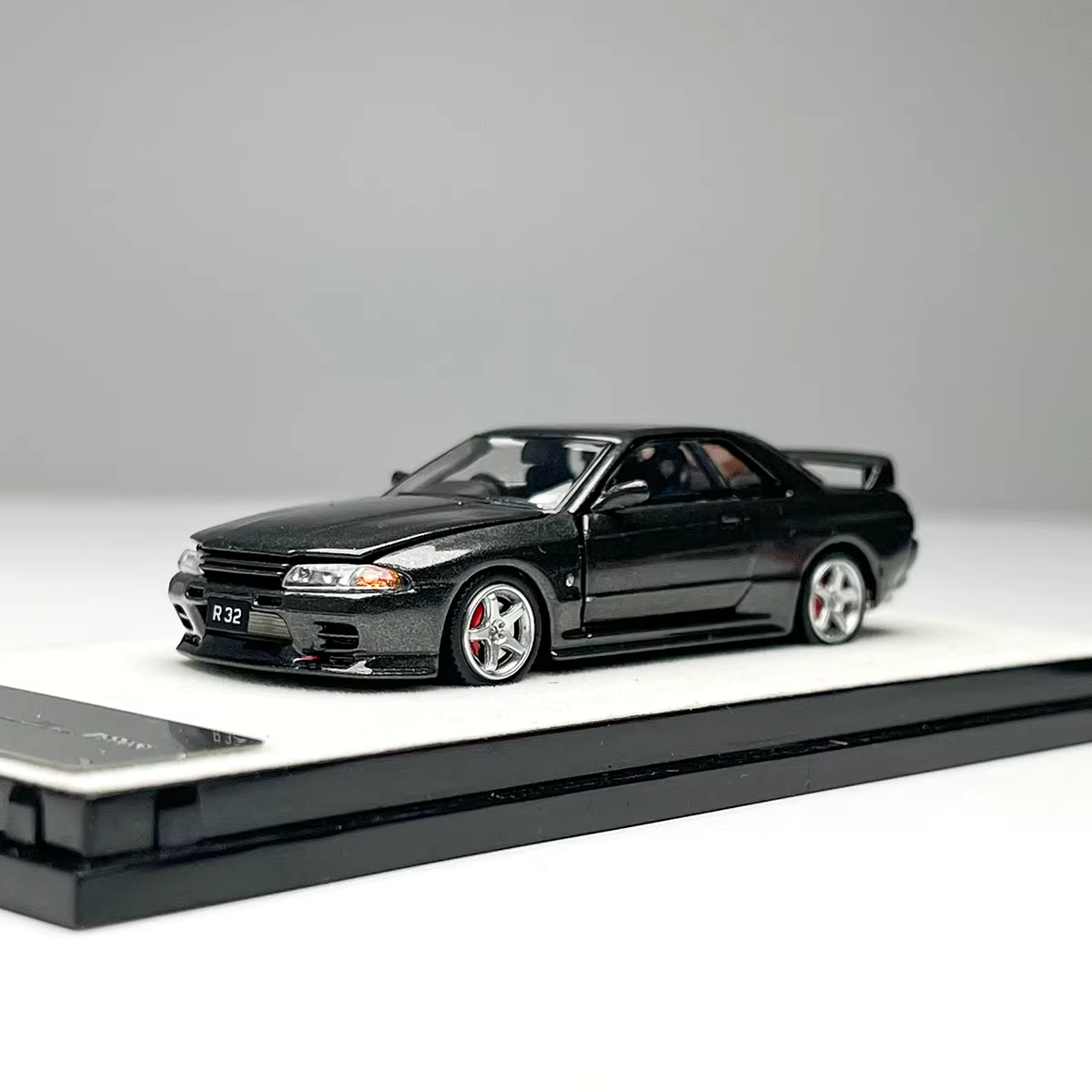 PGM 1:64 Nissan Skyline GT-R R32 Metallic Grey Openable Doors Front Hood Rear Bonnet (Normal Rectangle Box Edition)