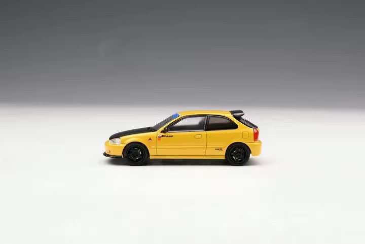 Motorhelix Intern Series 1:64 Honda Civic Type R EK9 Carbon Hood Spoon Edition Sunlight Yellow - Honda and Spoon Official Licensed