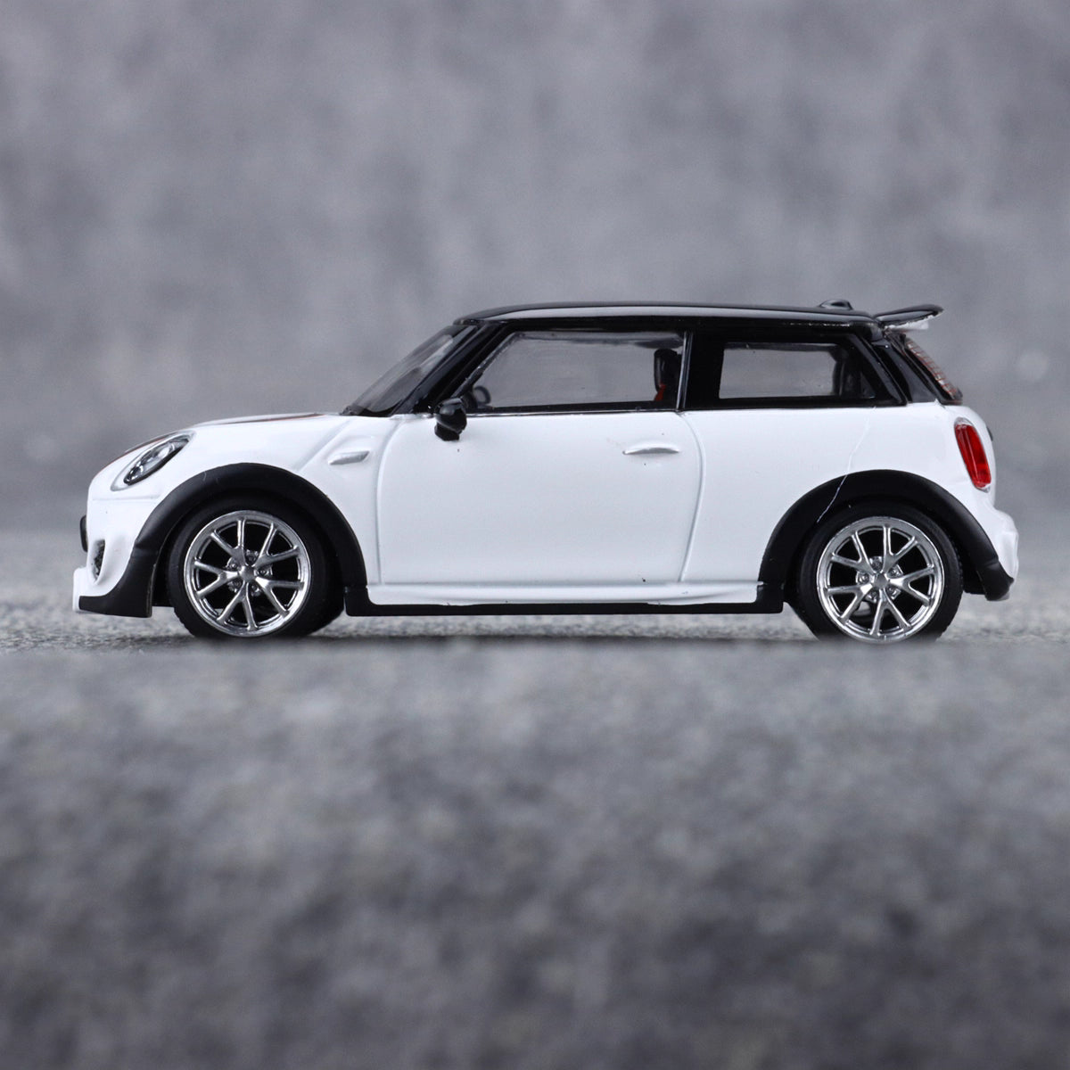 Stance Hunters 1/64 Mini Cooper F56 JCW John Cooper Works White