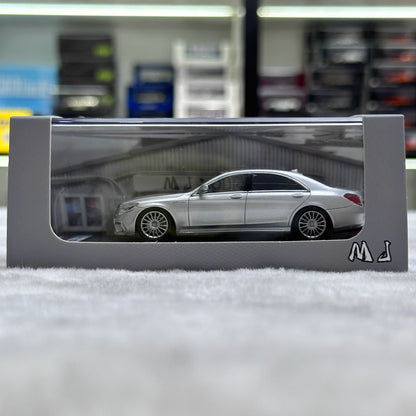 MJ Model 1:64 Mercedes Benz S-Class S65 AMG W222 Pearl White